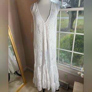 NWT Lilly Pulitzer Finnley lace cover up (resort white) size small